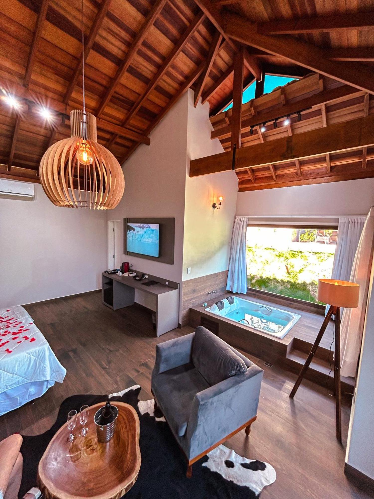 Hotel Chales Capitanias Águas de Lindóia المظهر الخارجي الصورة
